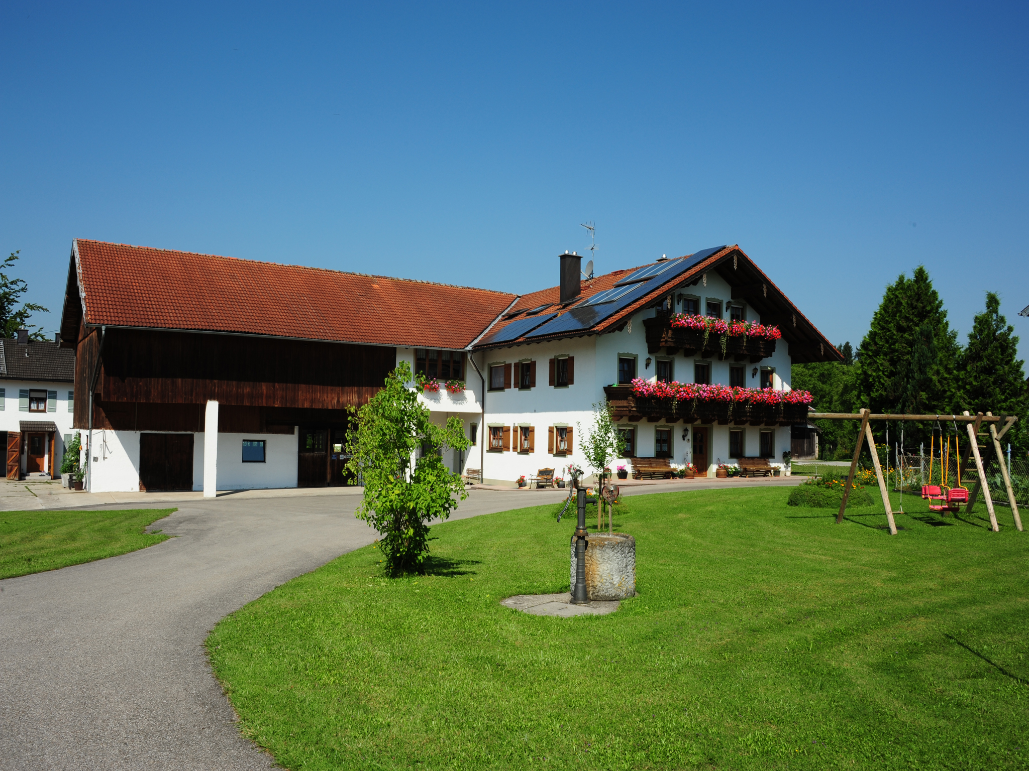 Hofansicht Ferienhof Seehuber