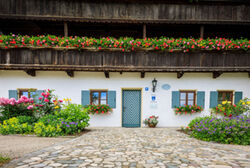 Rathausfront Kirchanschoering Scheuerecker